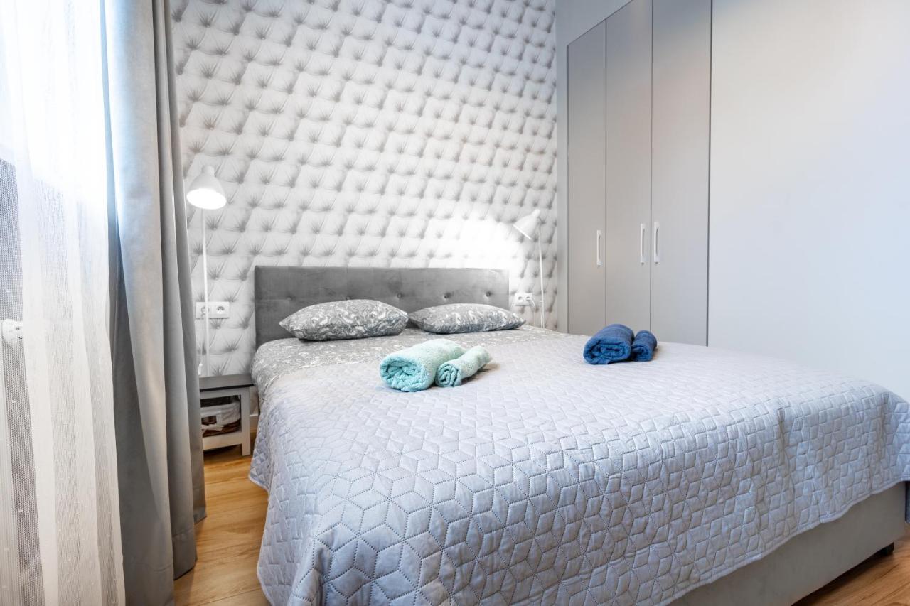 Pod Arkadami Appartement Warschau Buitenkant foto
