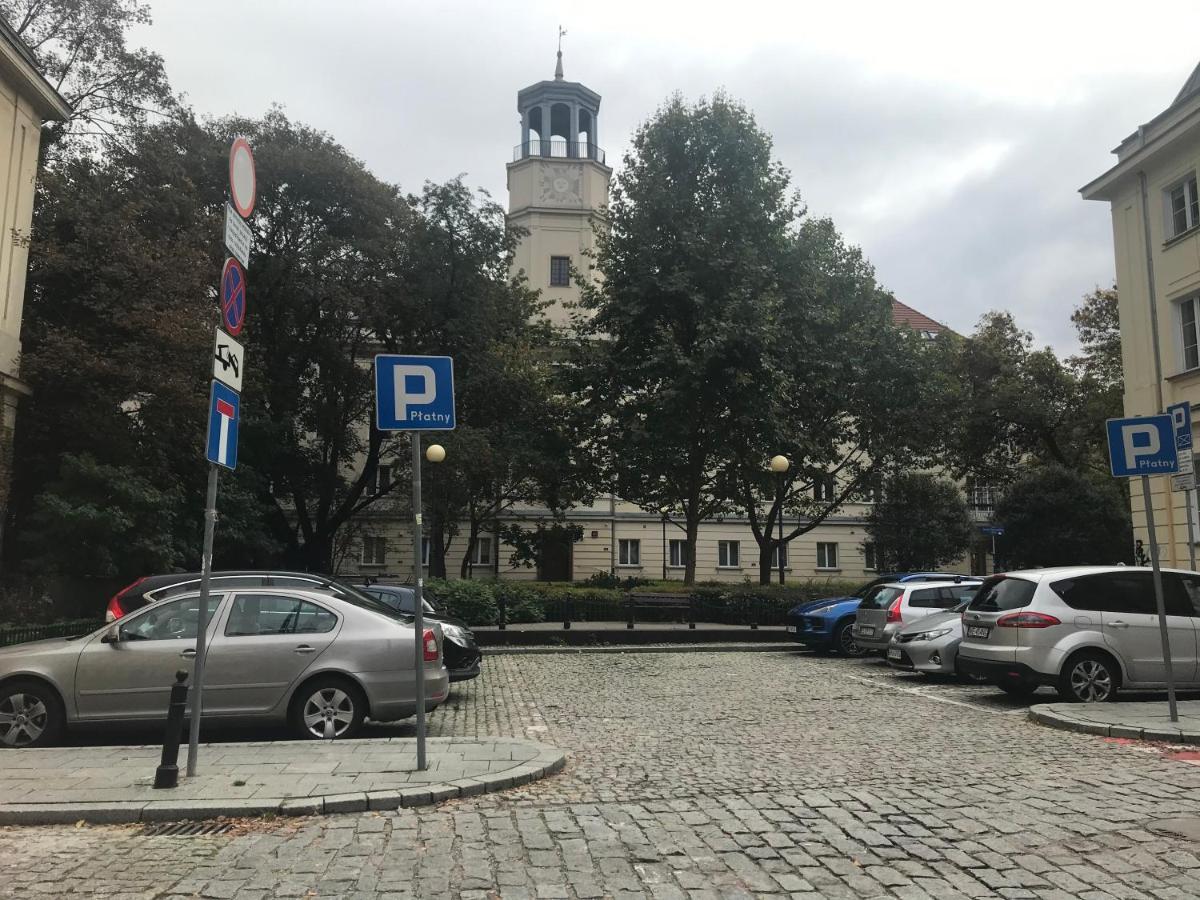 Pod Arkadami Appartement Warschau Buitenkant foto